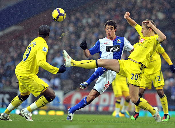 中场控制 中场控制